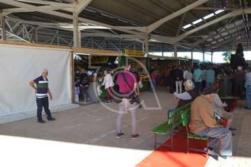 Narea abre como recova con ambiente navideño y de satisfacción general (Foto Francisco Javier Santana y TA)